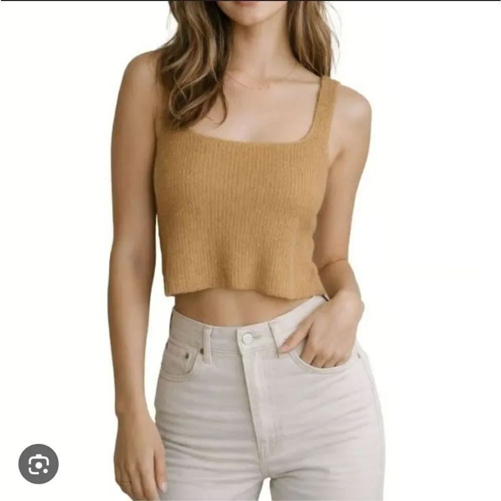 NWT Everlane Wool Yak Hair Blend Cropped Tank Top Camel Tan Color Size L